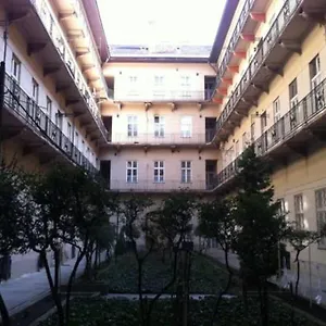 https://new-trendy-quiet-home-near-basilica-with-a-c.inbudapesthotels.com