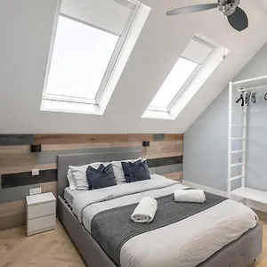  Apartamento Corporate