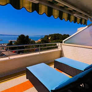 https://apartments-and-rooms-tudor.splithotels.org